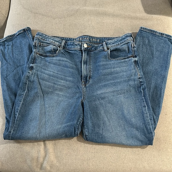 American Eagle Outfitters Blue Classic Denim Jeans - Picture 3 of 4